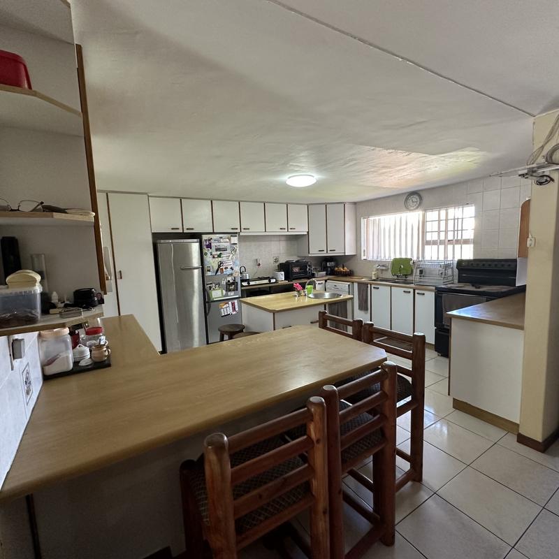 6 Bedroom Property for Sale in Hersham Western Cape